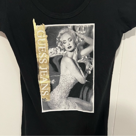 Guess Jeans Graphic T Shirt Size Small - Picture 8 of 8